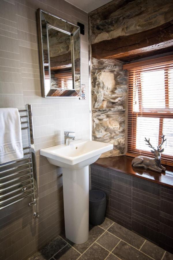 The Sun Boutique And Lounge Hotel Hawkshead Bagian luar foto